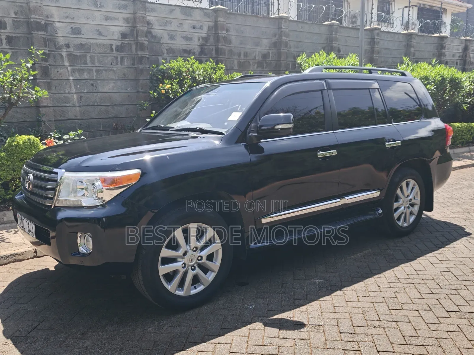 Toyota Land Cruiser 4.6 V8 ZX 2012 Black