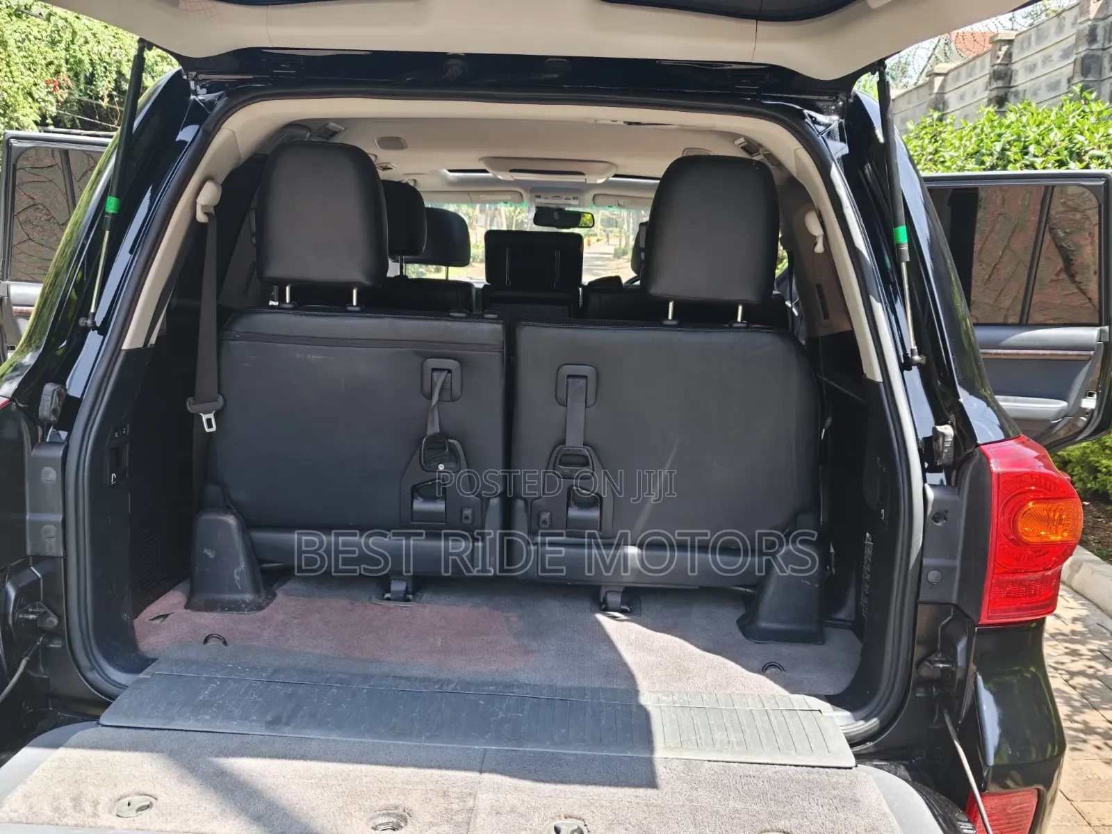 Toyota Land Cruiser 4.6 V8 ZX 2012 Black