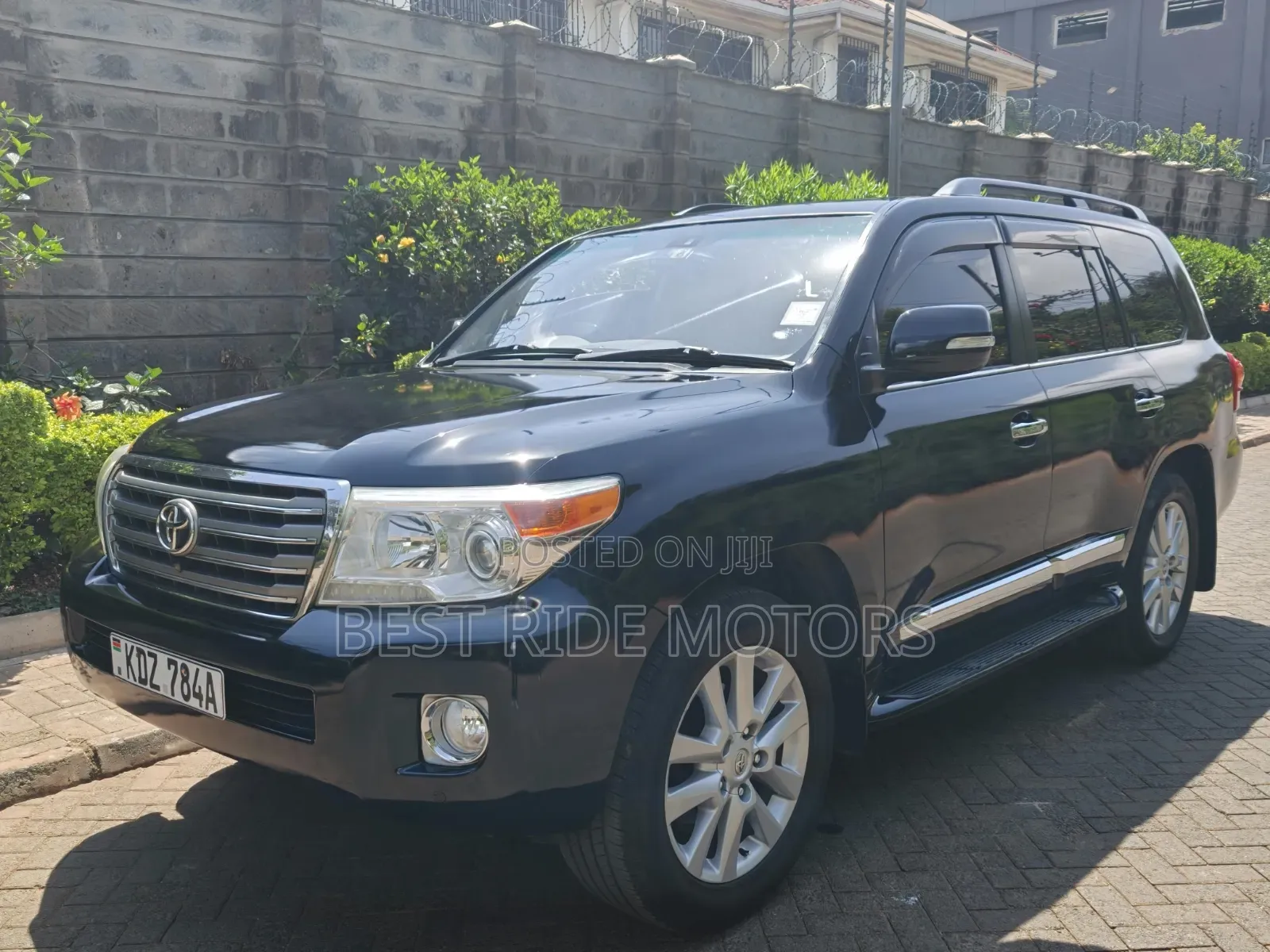 Toyota Land Cruiser 4.6 V8 ZX 2012 Black