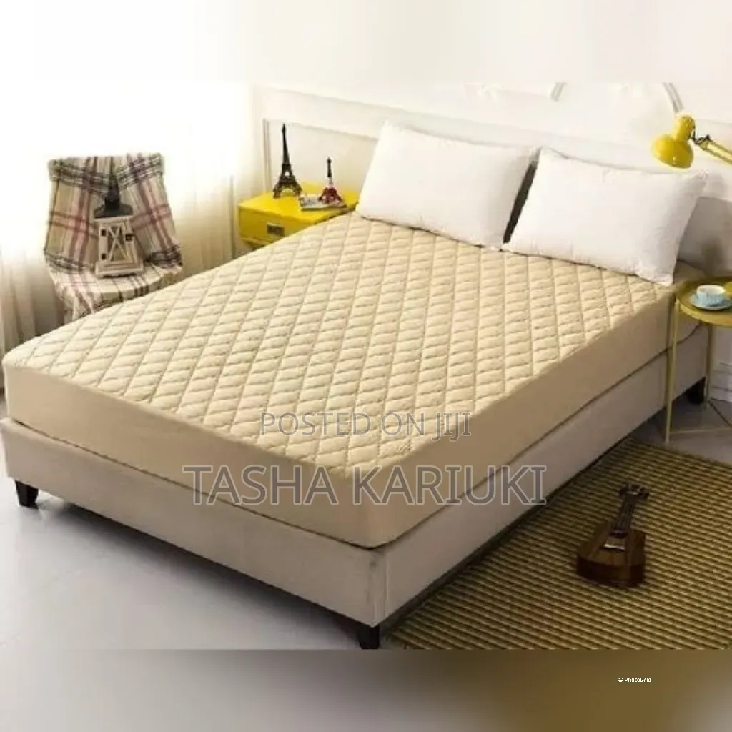 Quilted Mattress Protector – Soft Comfortable 5 by 6