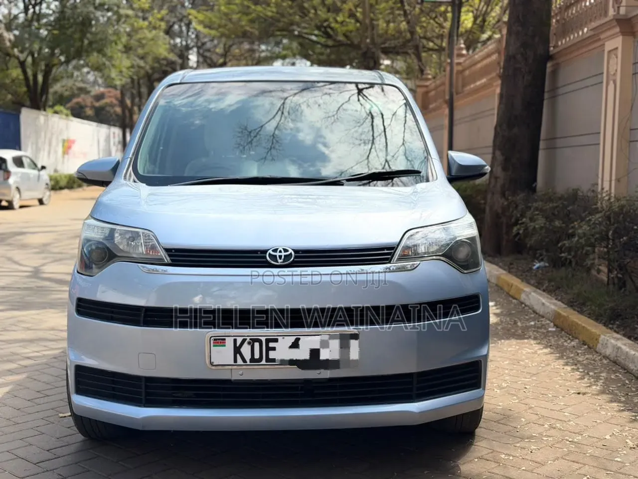 Toyota Spade 2014 Silver