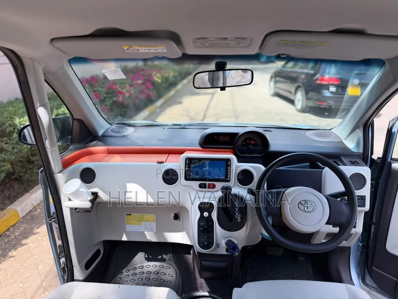 Toyota Spade 2014 Silver