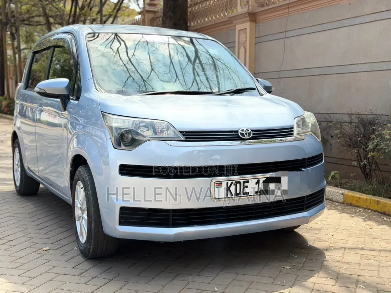 Toyota Spade 2014 Silver