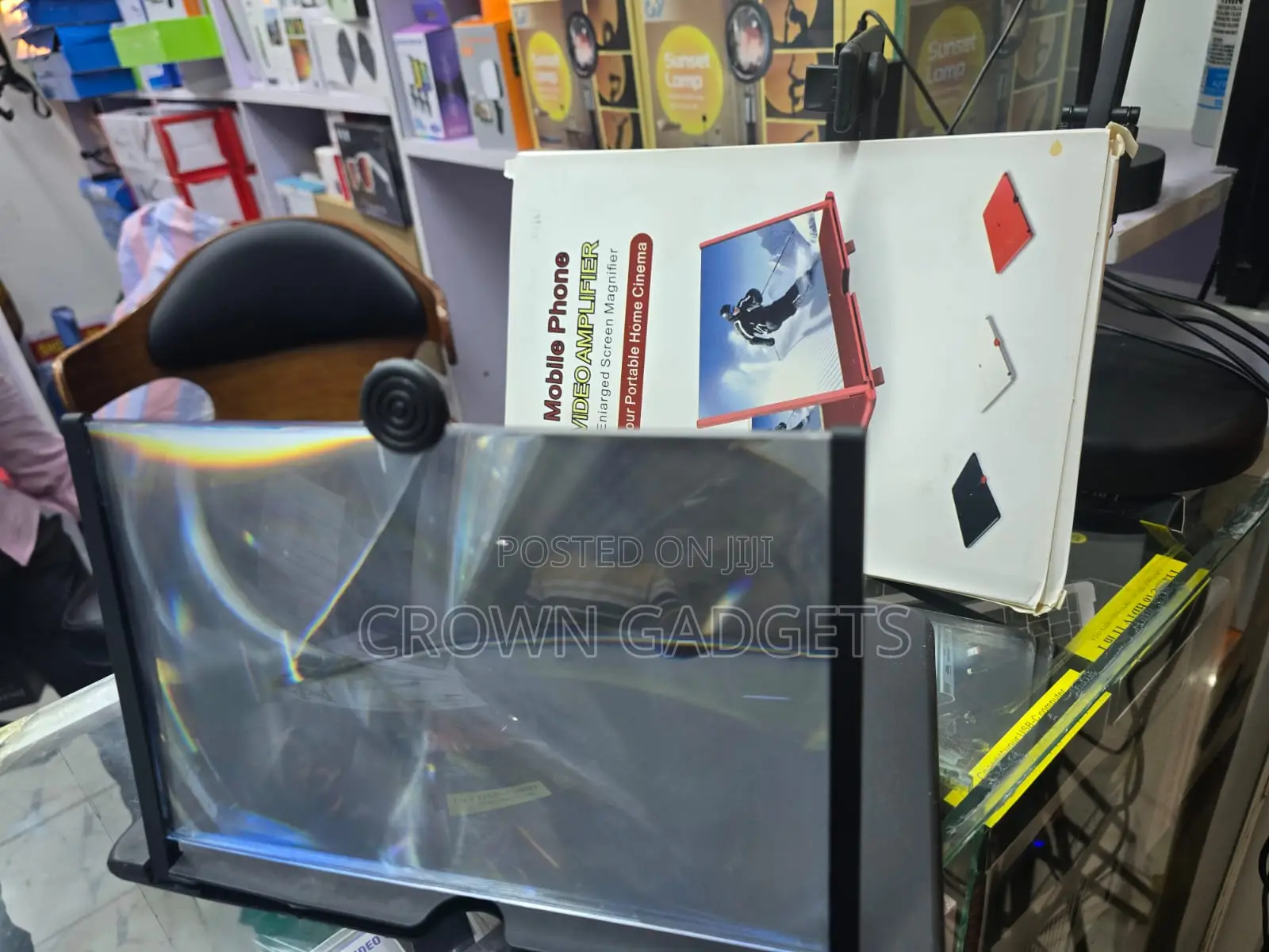 Foldable Smartphone Screen Magnifier for Movies Videos