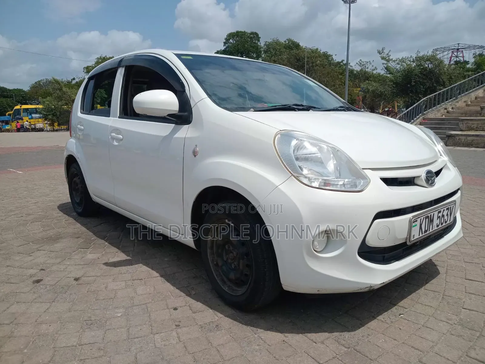 Daihatsu Boon 2016 White