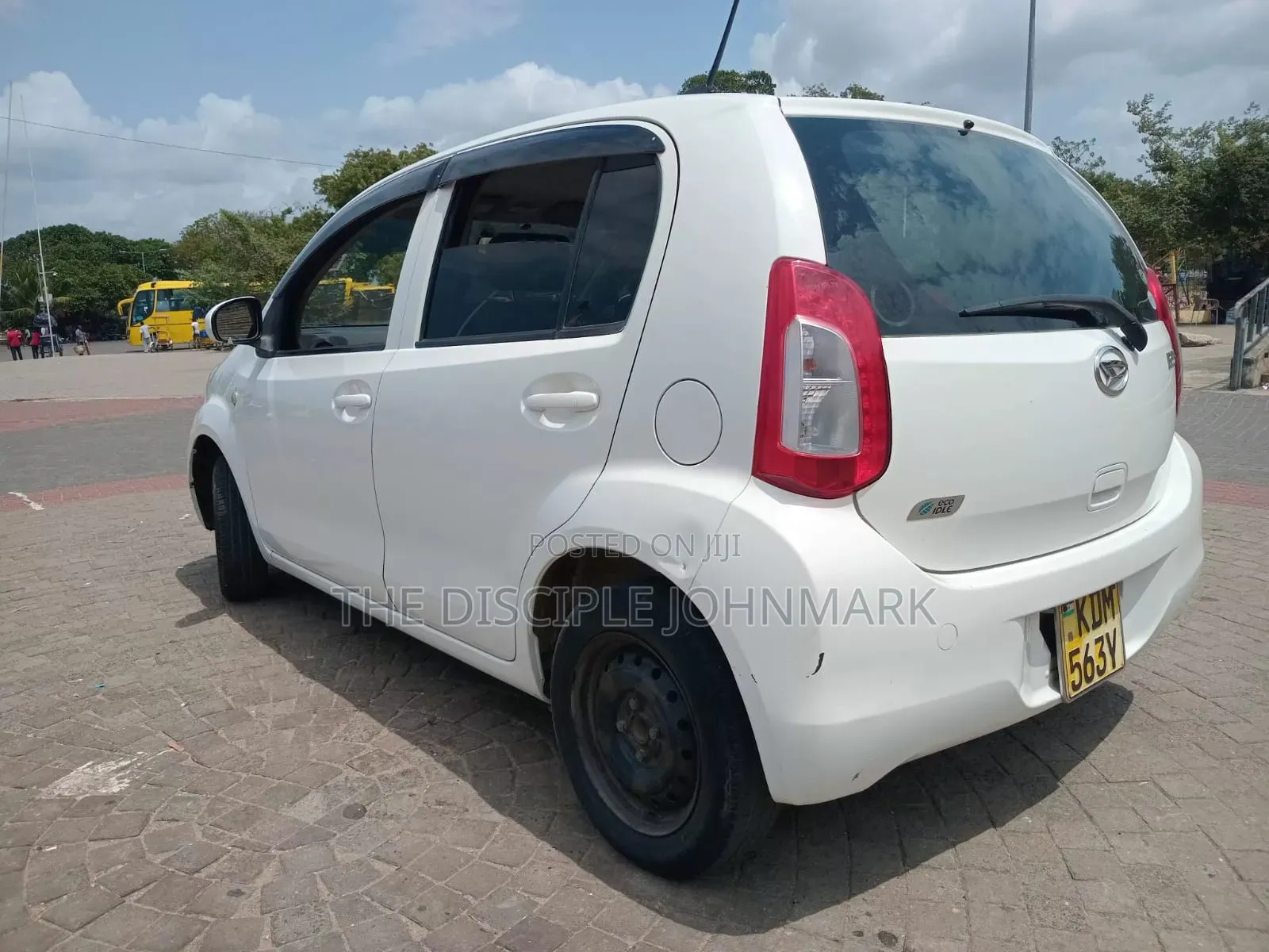 Daihatsu Boon 2016 White