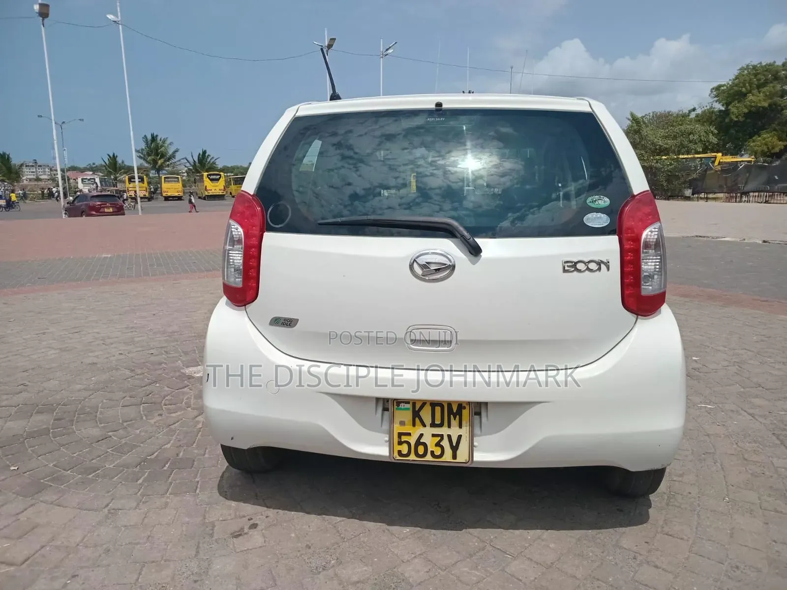 Daihatsu Boon 2016 White