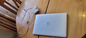 Laptop Apple MacBook Air 2015 8GB Intel Core i5 SSD 256GB