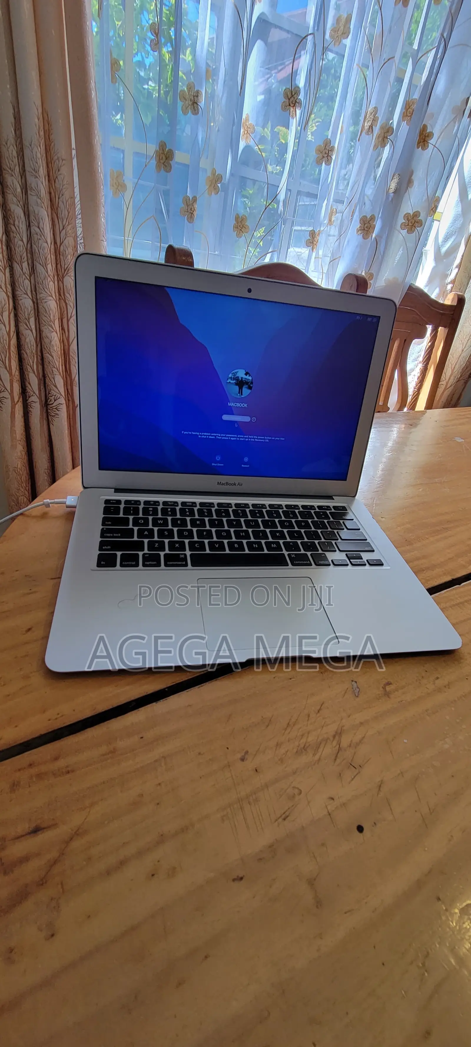 Laptop Apple MacBook Air 2015 8GB Intel Core i5 SSD 256GB