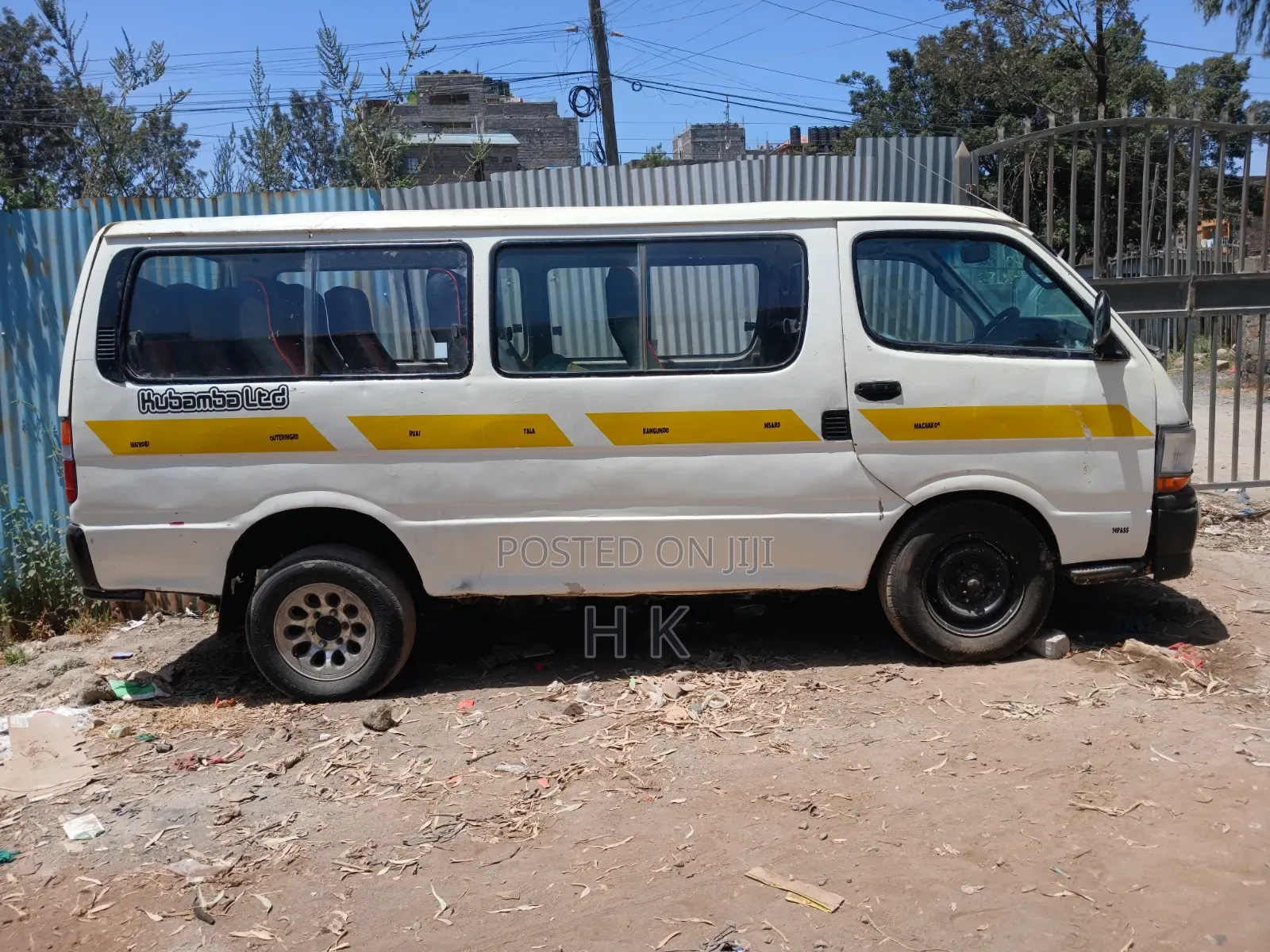 Toyota HiAce 2000 White