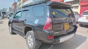 Toyota Hilux Surf 2004 Black