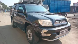 Toyota Hilux Surf 2004 Black