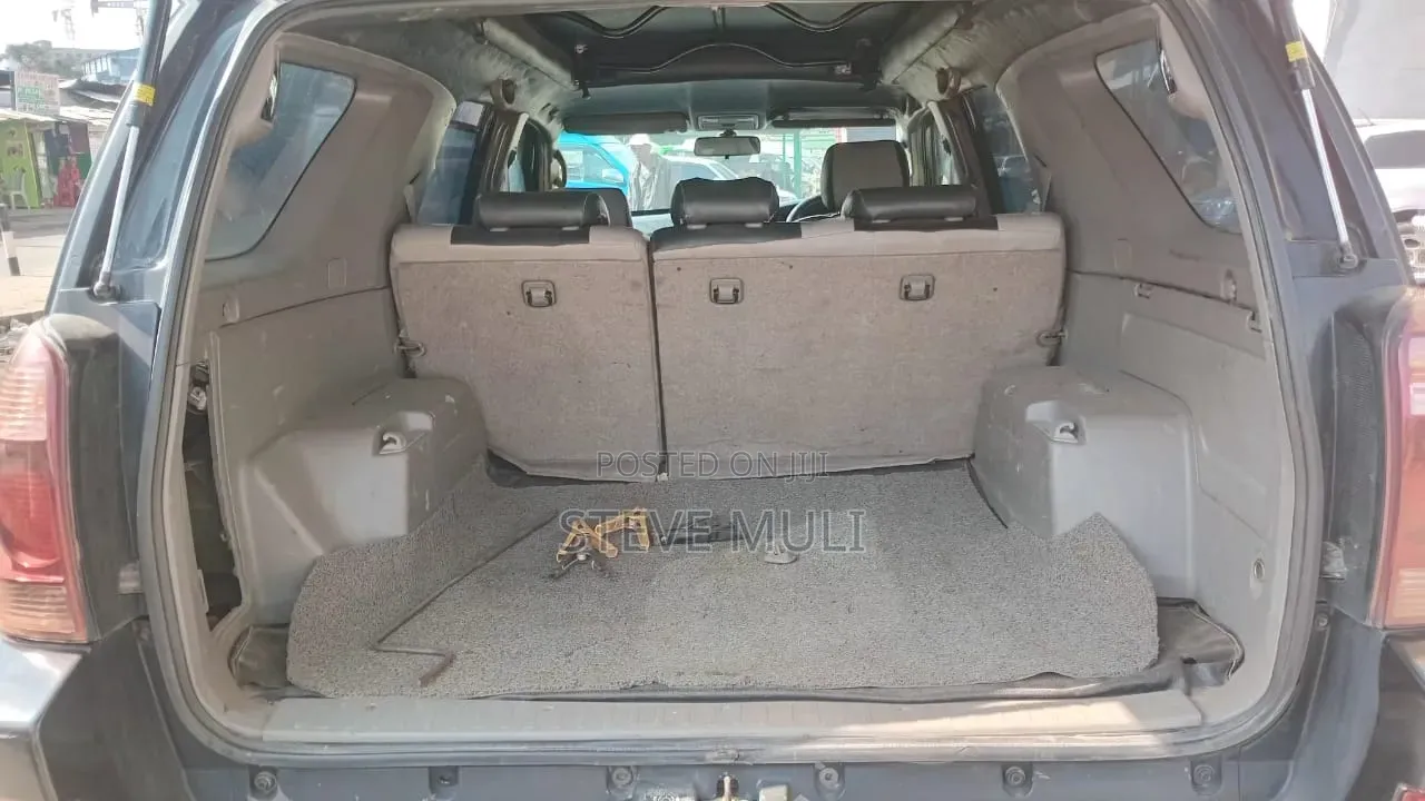 Toyota Hilux Surf 2004 Black