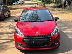 Peugeot 208 2019 Red