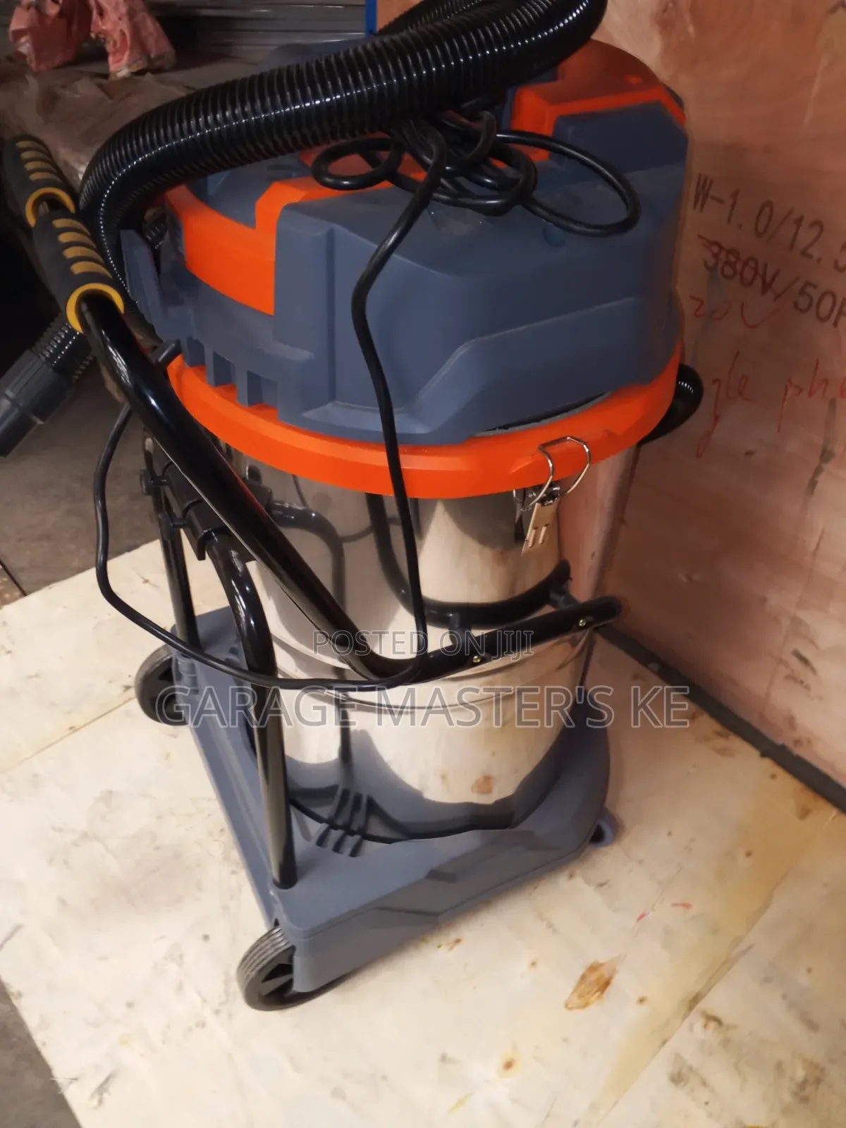 Commercial Vacuum Machine