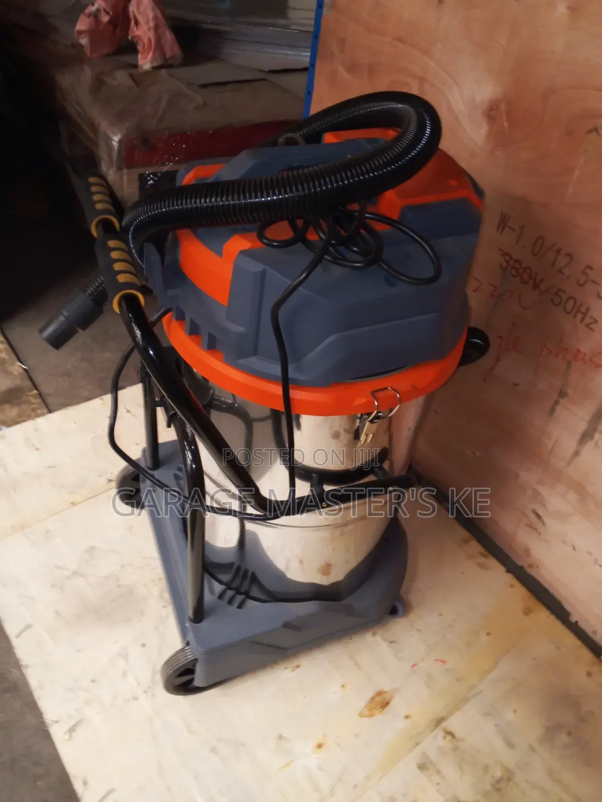 Commercial Vacuum Machine