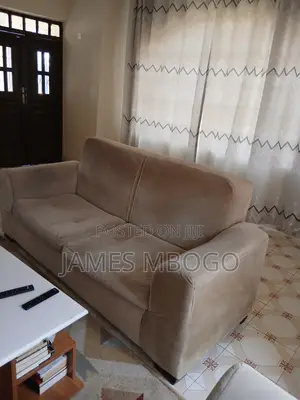 Living Room Seats