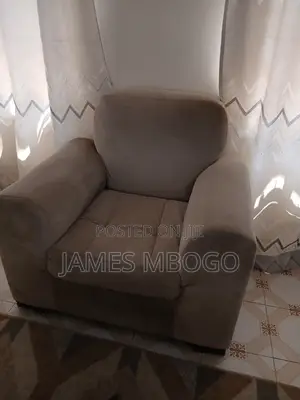 Living Room Seats