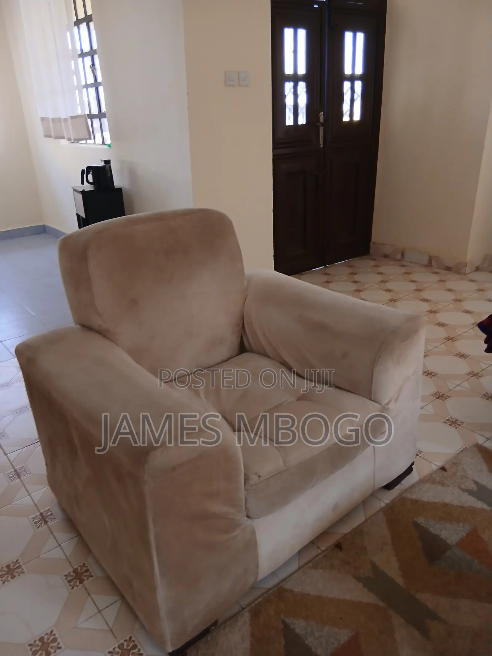 Living Room Seats