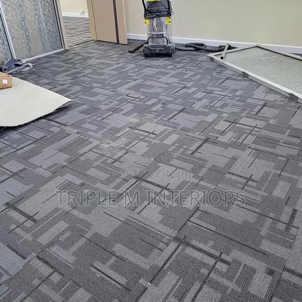 Ultimate Flooring Solution: Heavy-Duty Carpet Tiles - thumbnail 2