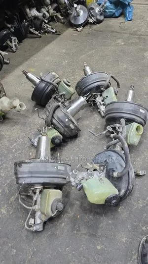 Landcruiser 75 and Landcruiser 78 Brake Booster and Brake Master