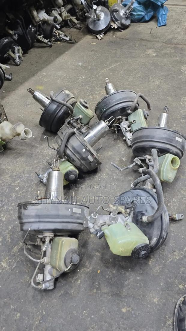 Landcruiser 75 and Landcruiser 78 Brake Booster and Brake Master