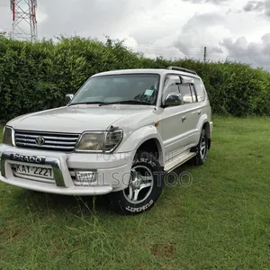 Toyota Land Cruiser Prado 2001 White