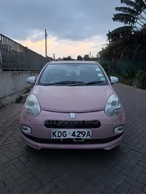 Toyota Passo 2015 Pink