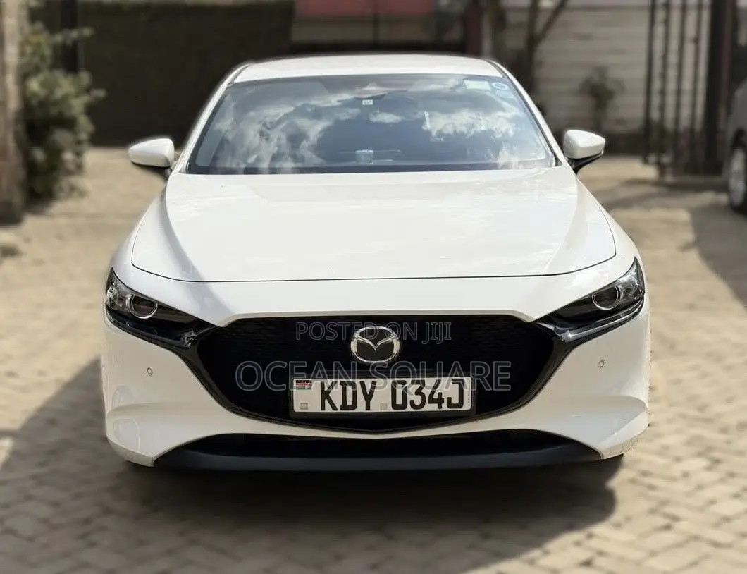 Mazda Axela 2019 White
