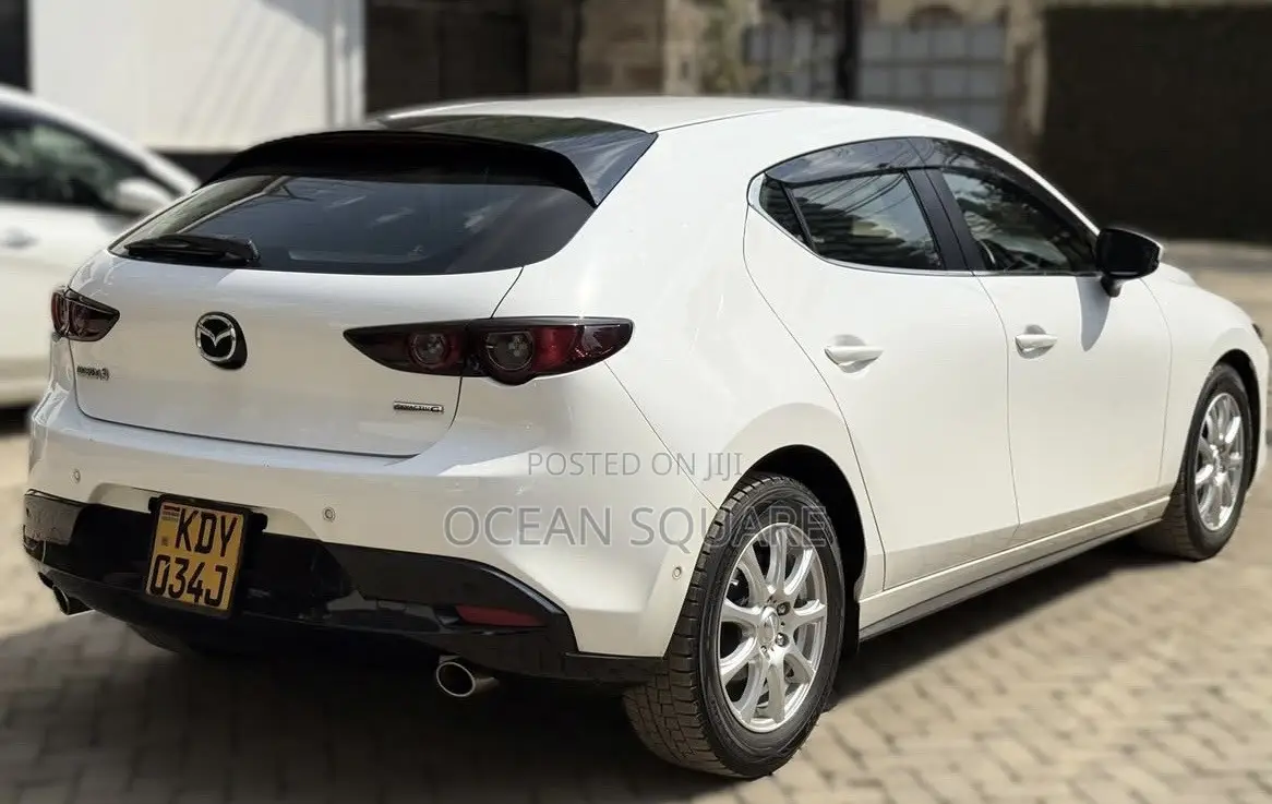 Mazda Axela 2019 White