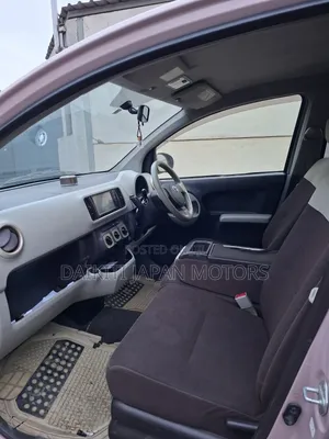 Toyota Passo 2015 Pink