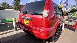 Nissan X-Trail 2004 Red