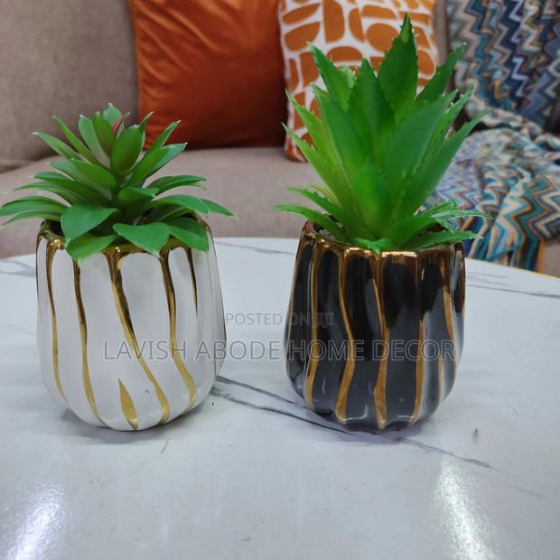 Gold White Black Gold Decorative Succulent – Elegant Home Décor