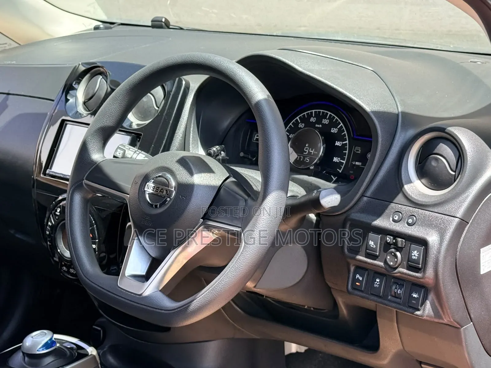 Nissan Note 2019 Red