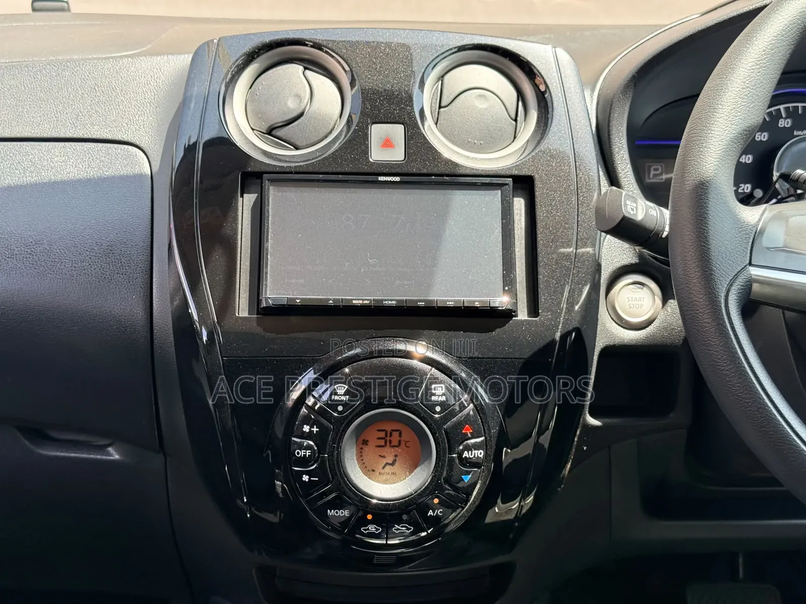 Nissan Note 2019 Red