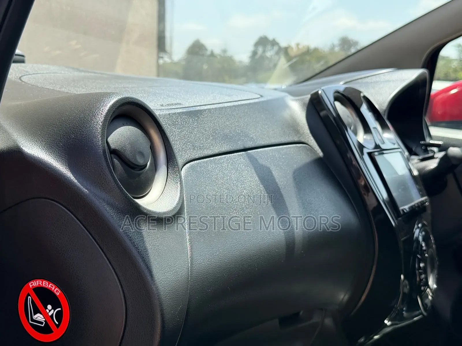 Nissan Note 2019 Red