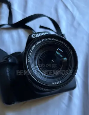 Canon EOS Rebel T7 DSLR Camera – Excellent Condition