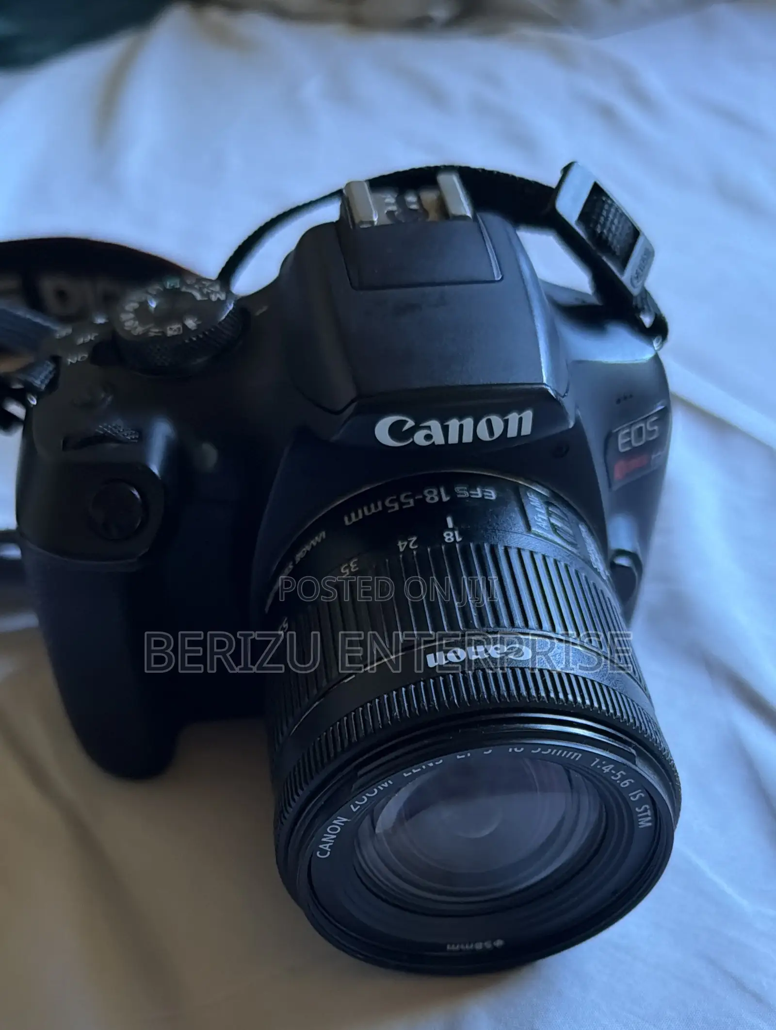 Canon EOS Rebel T7 DSLR Camera – Excellent Condition