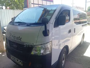 Isuzu Como 2015 White