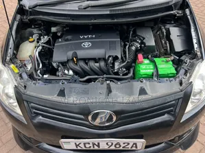 Toyota Auris 2011 Black