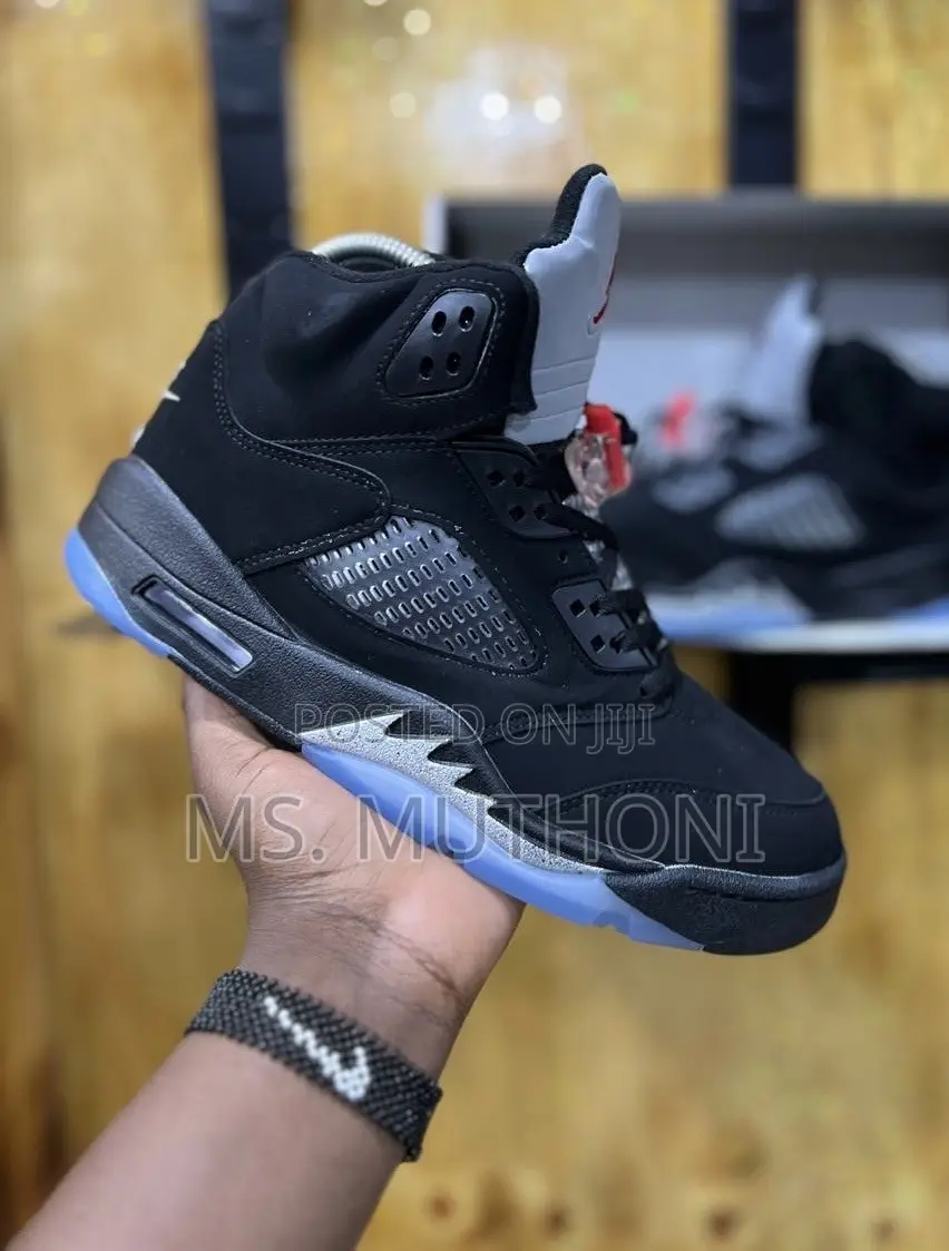 Air Jordan 5 Retro "Black Metallic" Shark Tooth Size 40-46