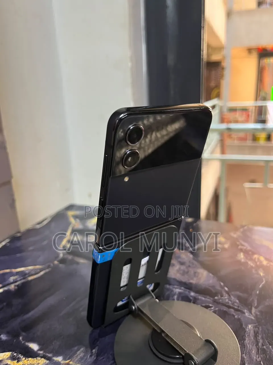New Samsung Galaxy Z Flip4 256 GB Black