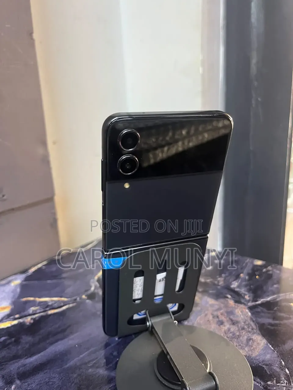 New Samsung Galaxy Z Flip4 256 GB Black