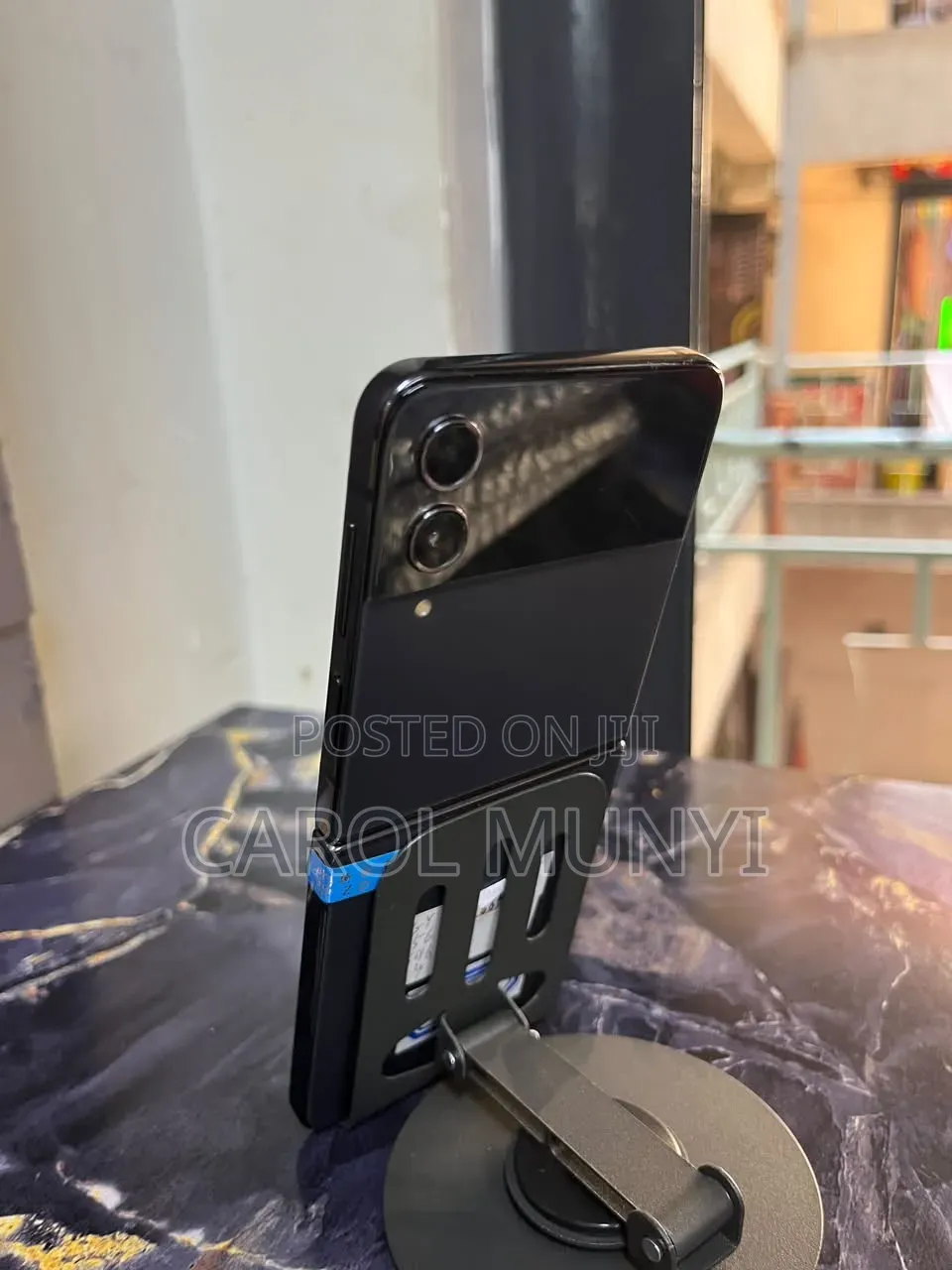 New Samsung Galaxy Z Flip4 256 GB Black