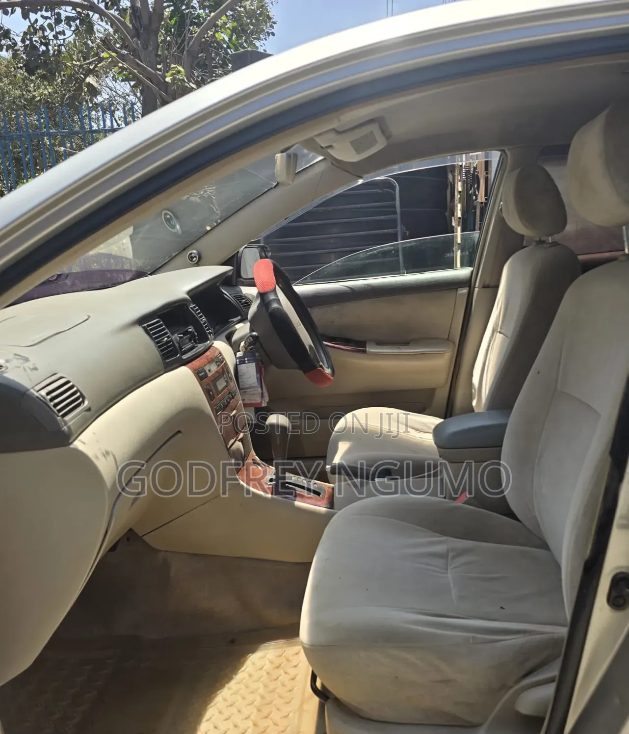 Toyota Corolla 2004 Gold