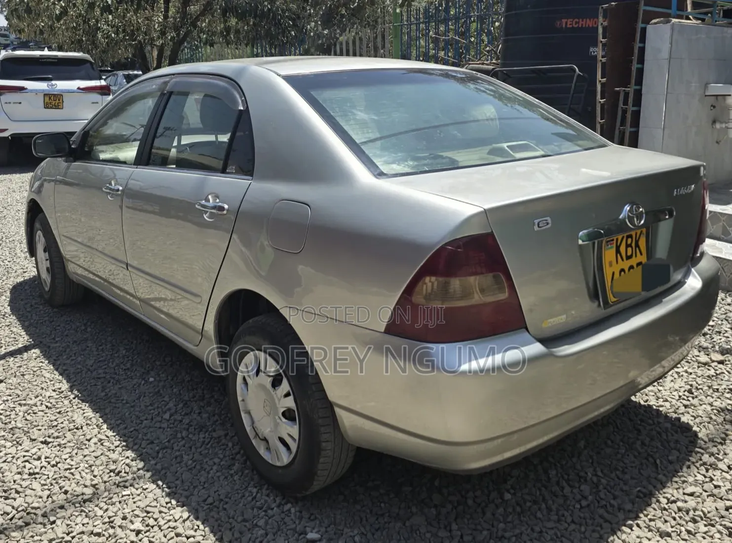 Toyota Corolla 2004 Gold