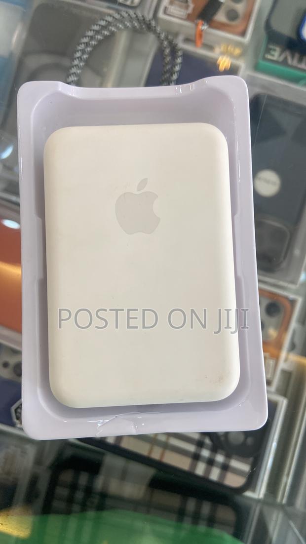 Apple Magsafe Power Bank - thumbnail 4