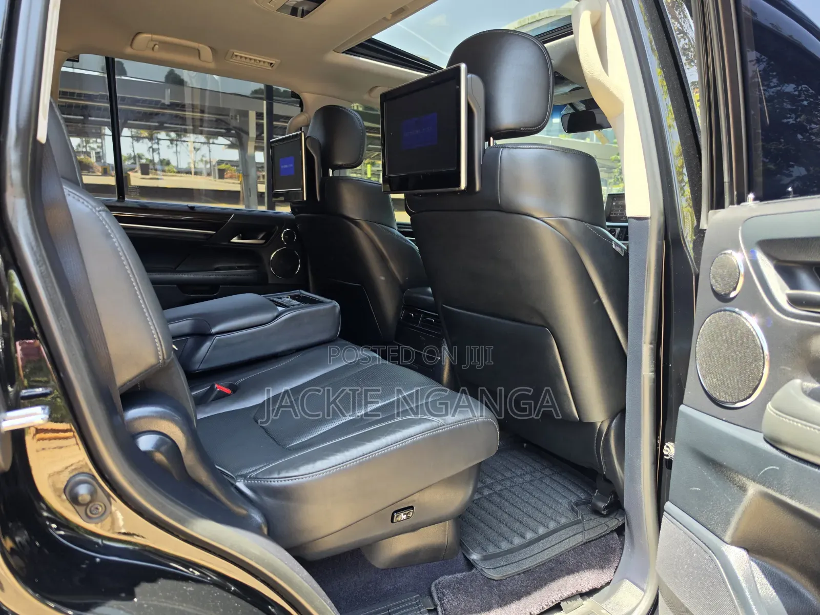 Lexus LX 2016 Black