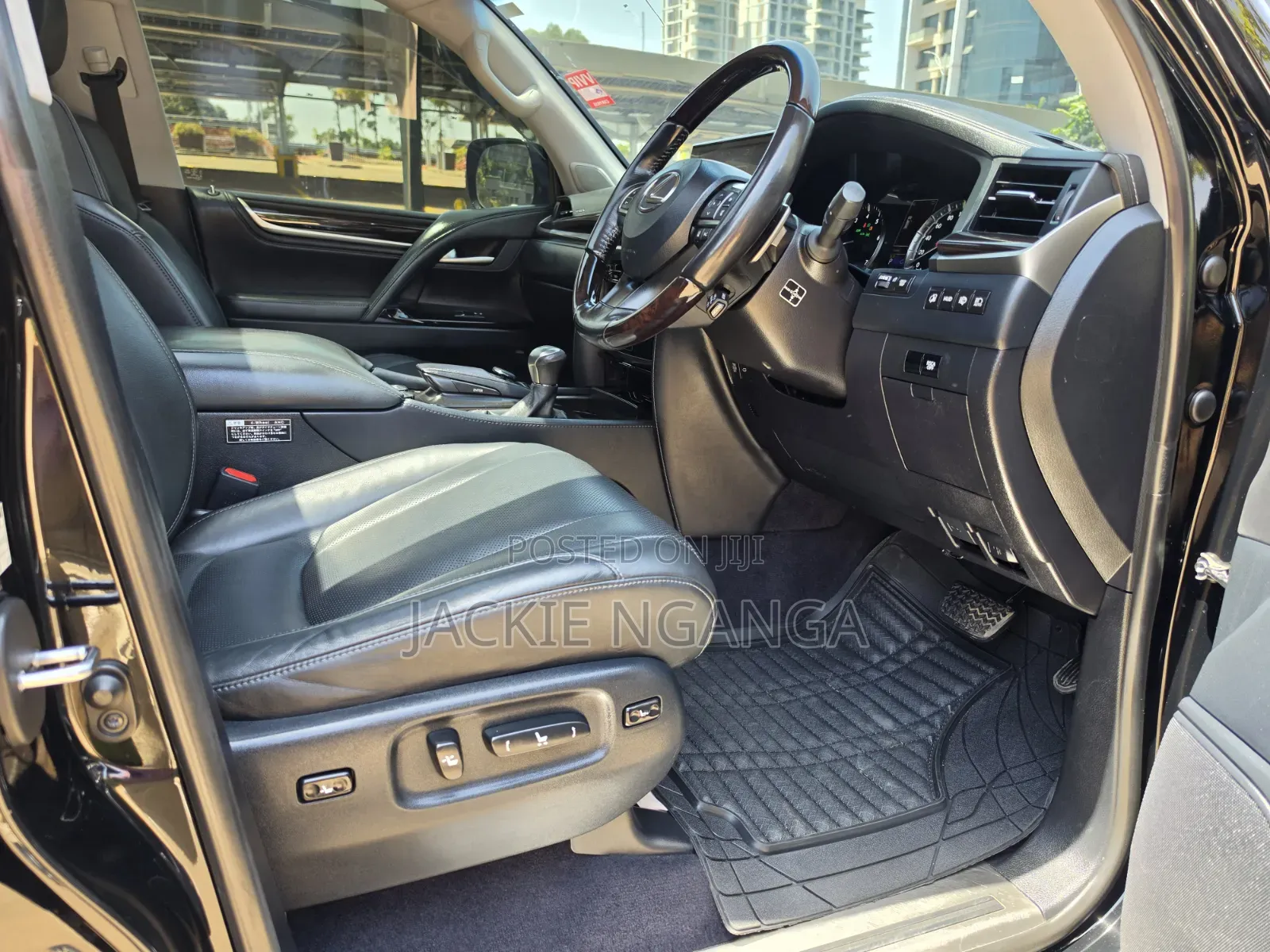 Lexus LX 2016 Black