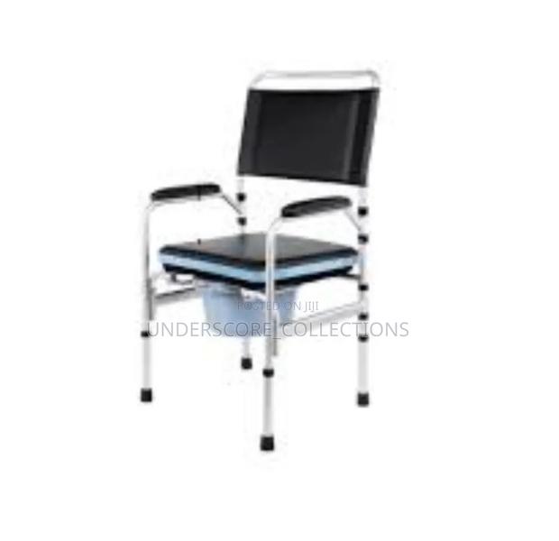 Lightweight Aluminum Bedside Commode Chair